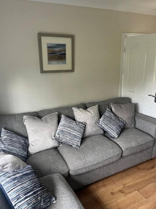 Cosy 4 Bed Bungalow In Quiet Residential Area! Strabane Exterior photo