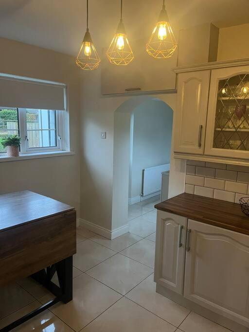 Cosy 4 Bed Bungalow In Quiet Residential Area! Strabane Exterior photo