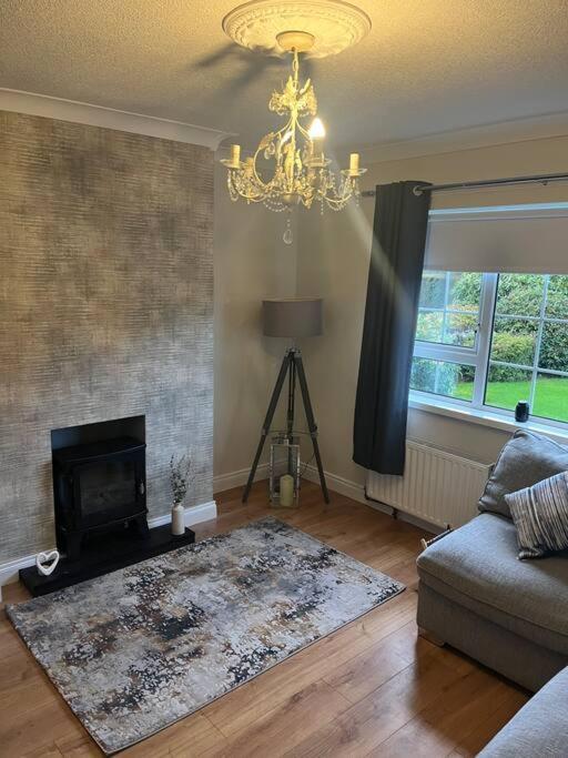 Cosy 4 Bed Bungalow In Quiet Residential Area! Strabane Exterior photo
